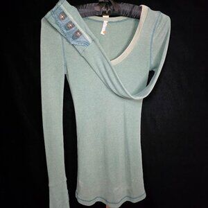 Rare Free People Cuff Thermal Top with Decorative Buttons XS